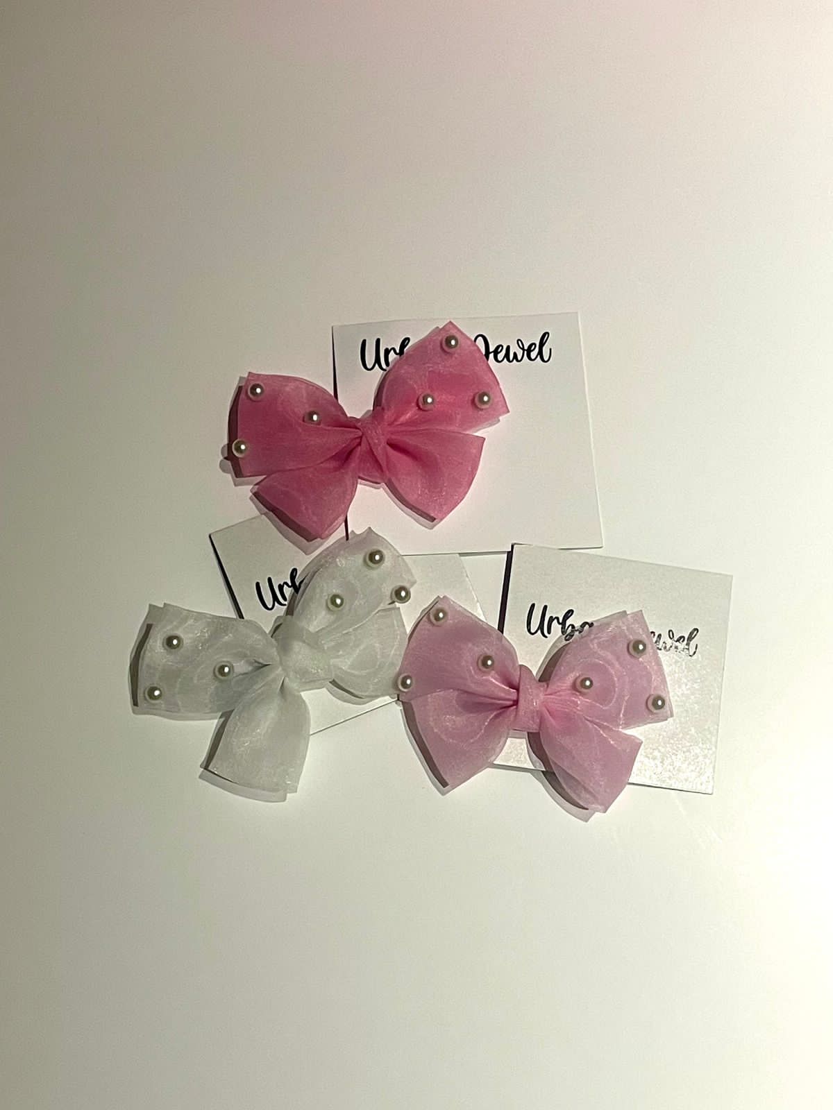 Pearl Mini Bow Tie-Hair Clip