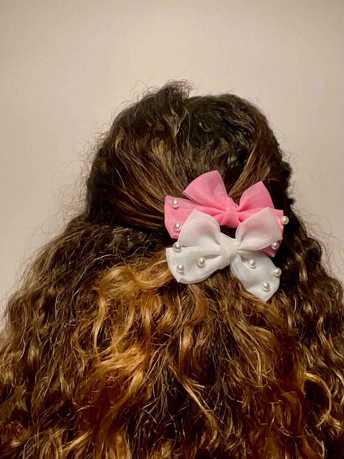 Pearl Mini Bow Tie-Hair Clip