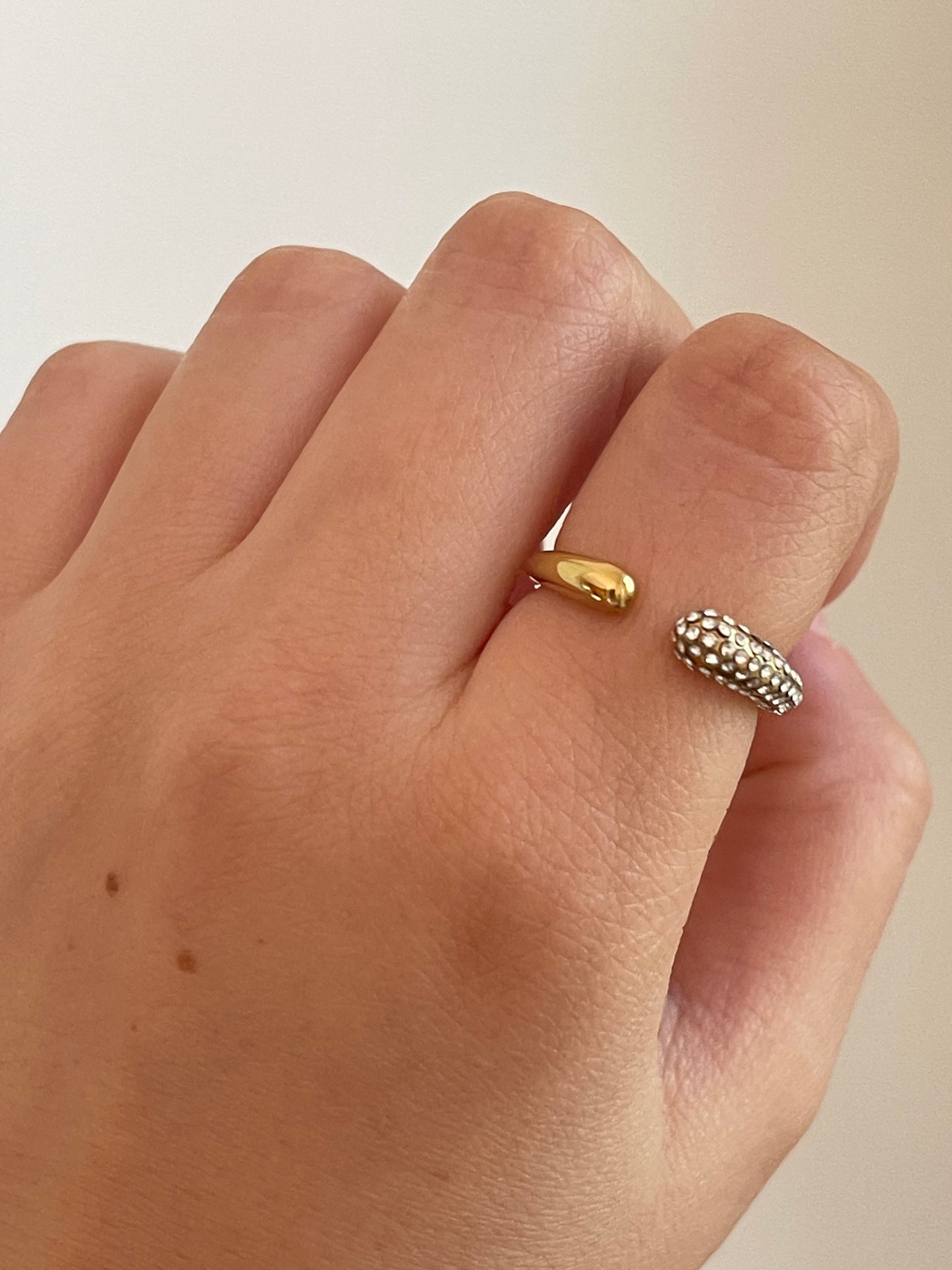 Minimal Crystal Ring (Stainless Steel)