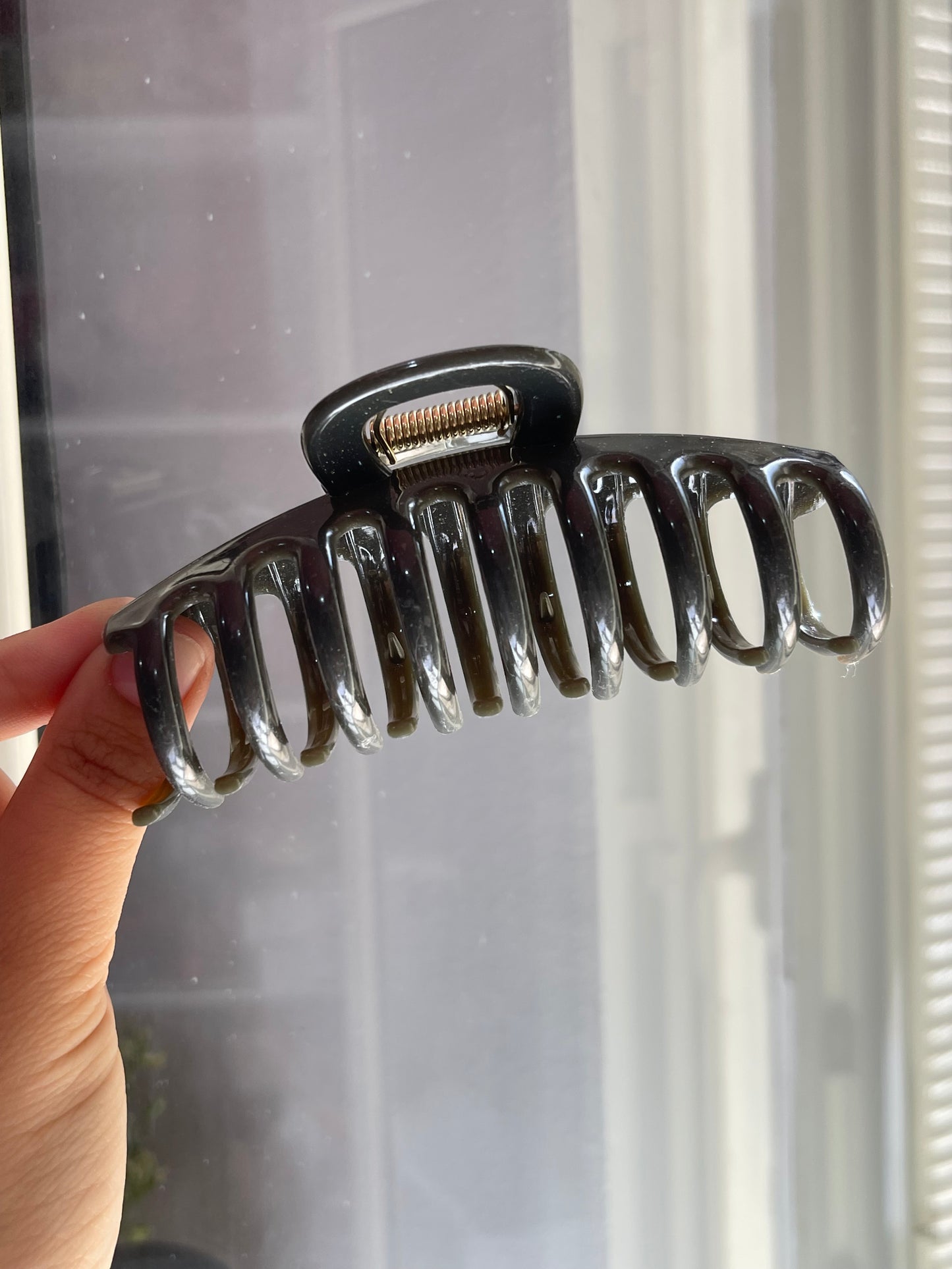 Glossy Everyday Claw Clip