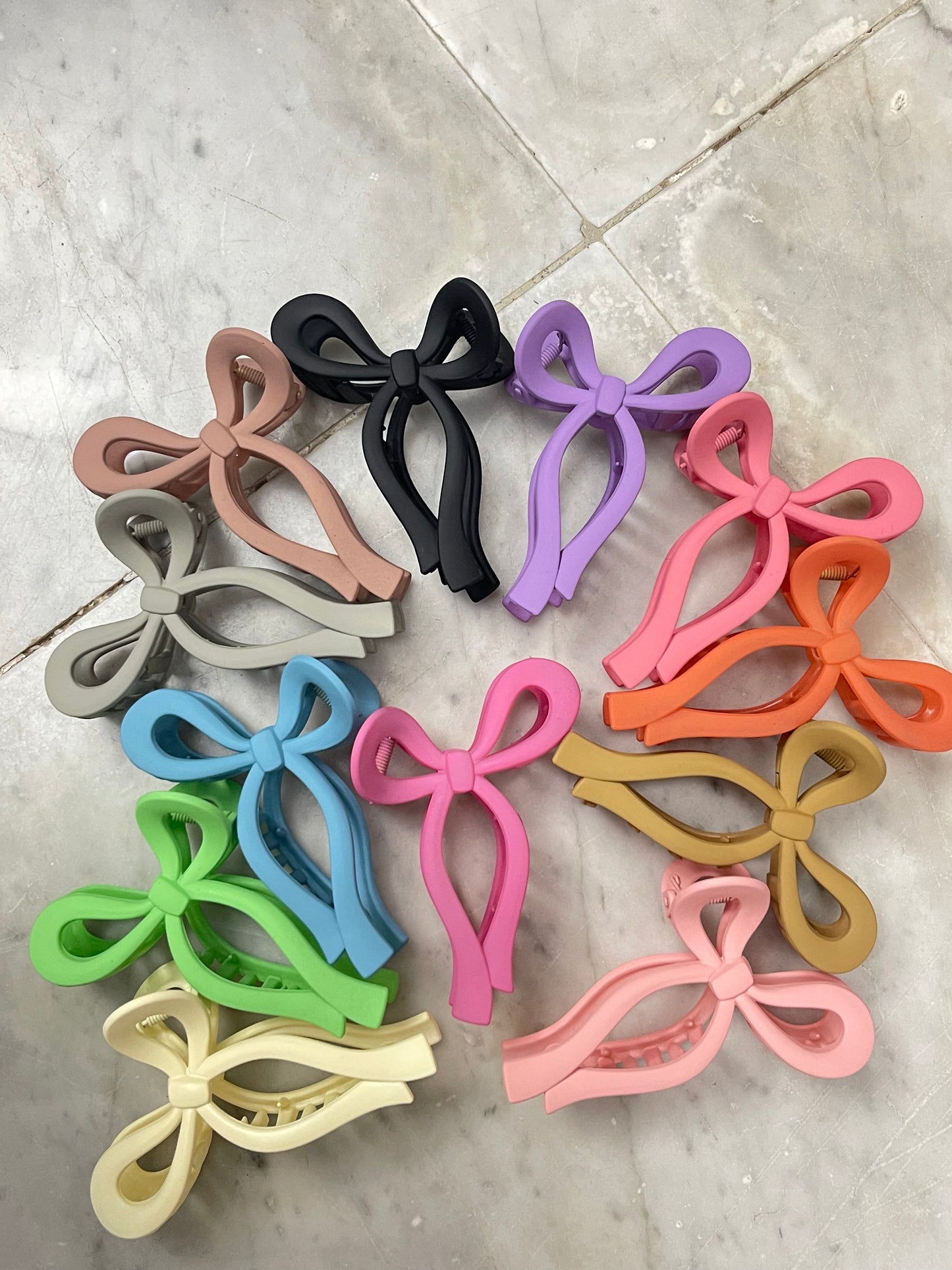 Perfect Bow Claw Clip