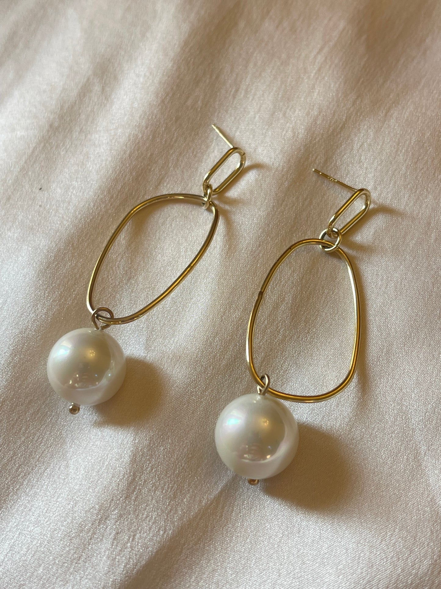 Statement Pearl Earrings