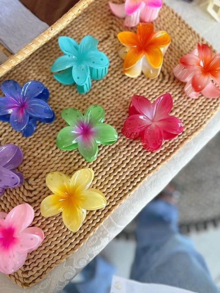 Midi Hawaiian Claw Clip!