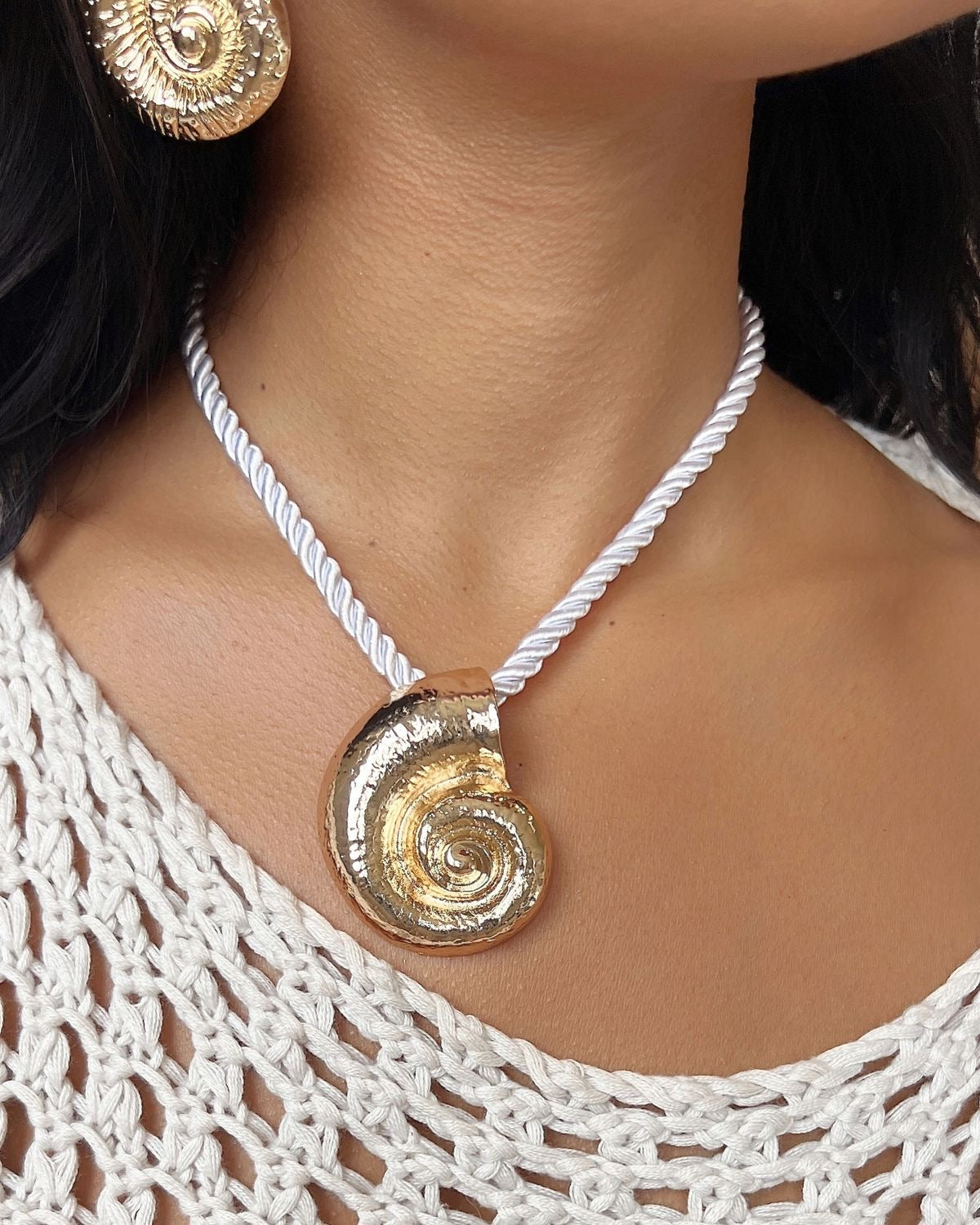 Colorful Statement Seashell Necklace (Gold Plated + Limited Edition)
