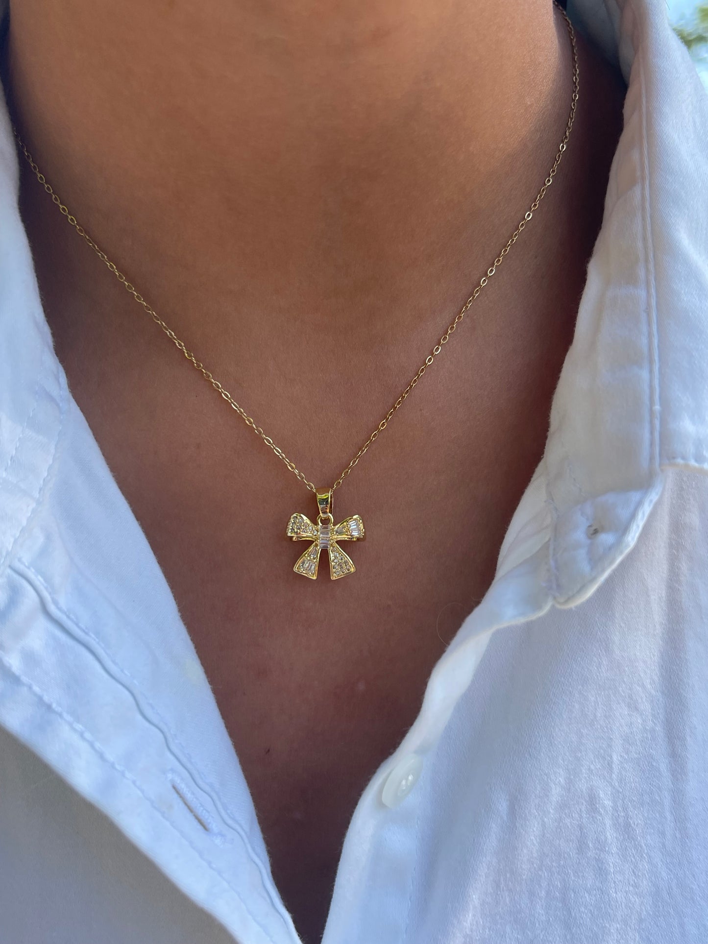 Crystal Bowtie Necklace (Stainless Steel)