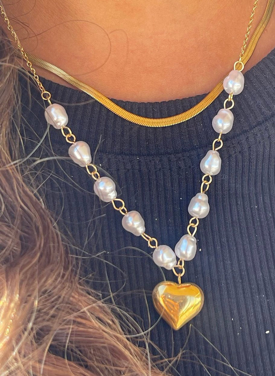 Hearts of Pearl Necklace (Stainless Steel)