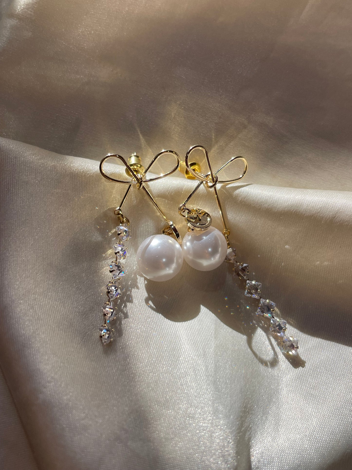 Crystal Bow-Pearl Earrings