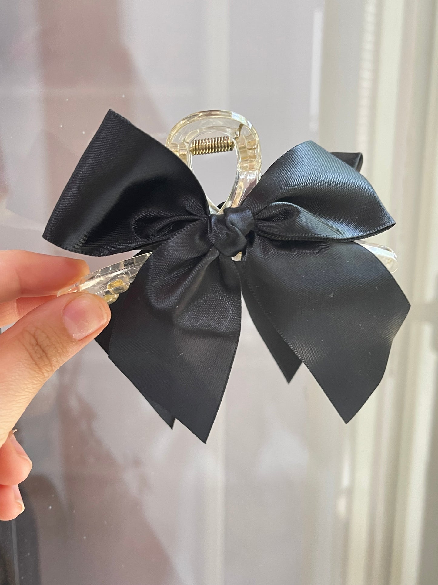 Pretty Bow Claw Clip