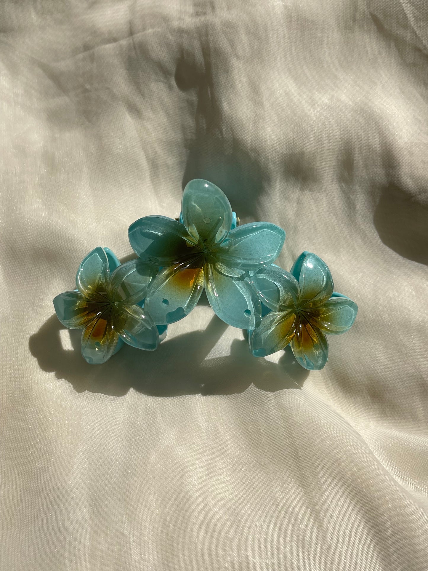 Triple Hawaiian Claw Clip