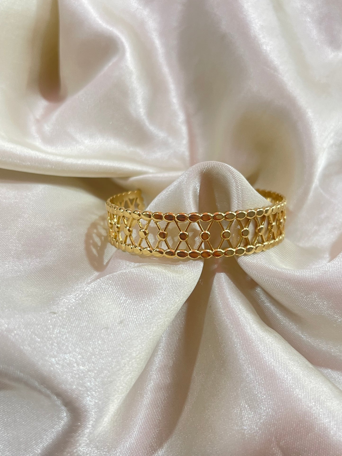 Knotted Up Bracelet Cuff (Stainless Steel)