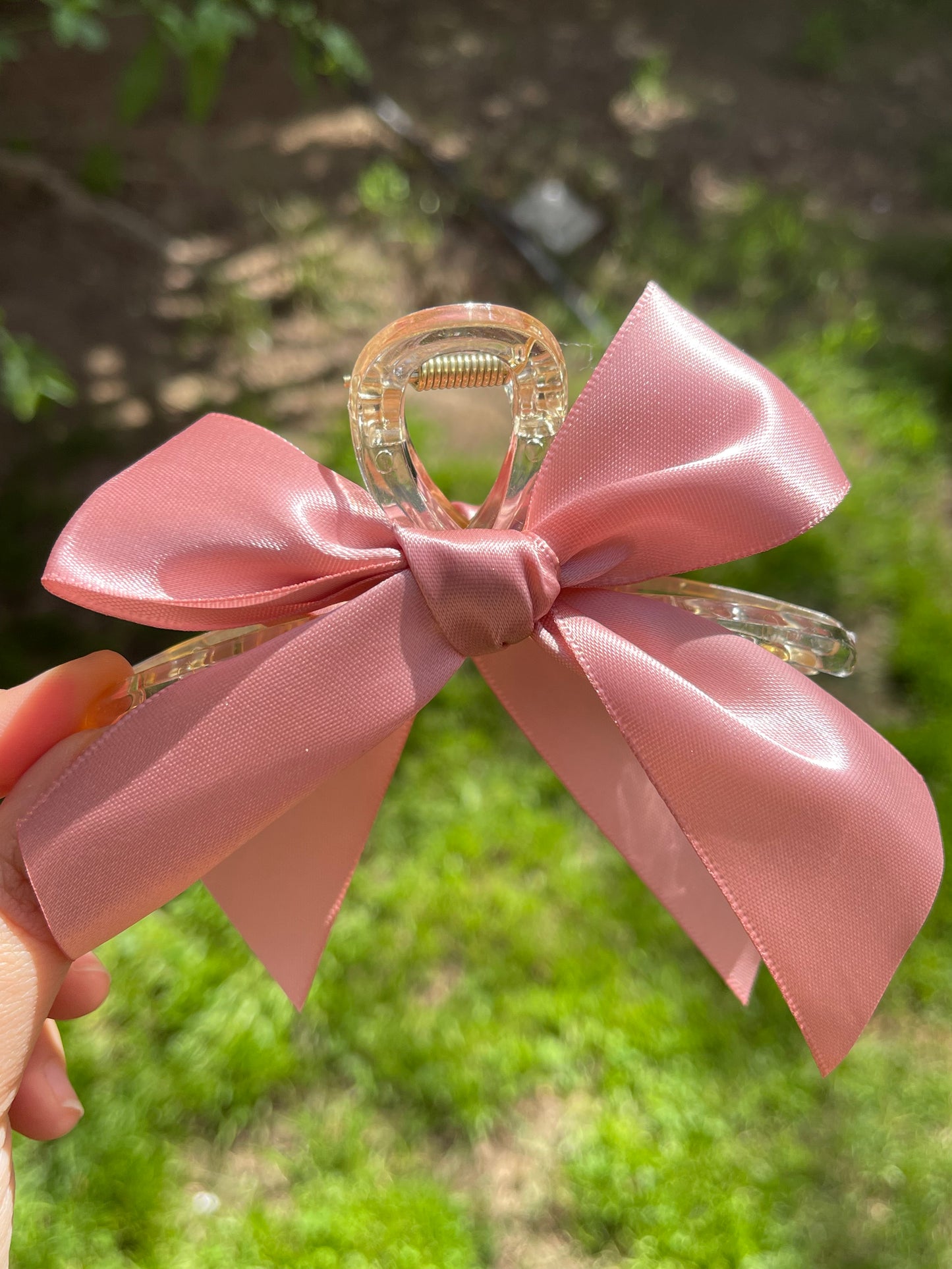 Pretty Bow Claw Clip