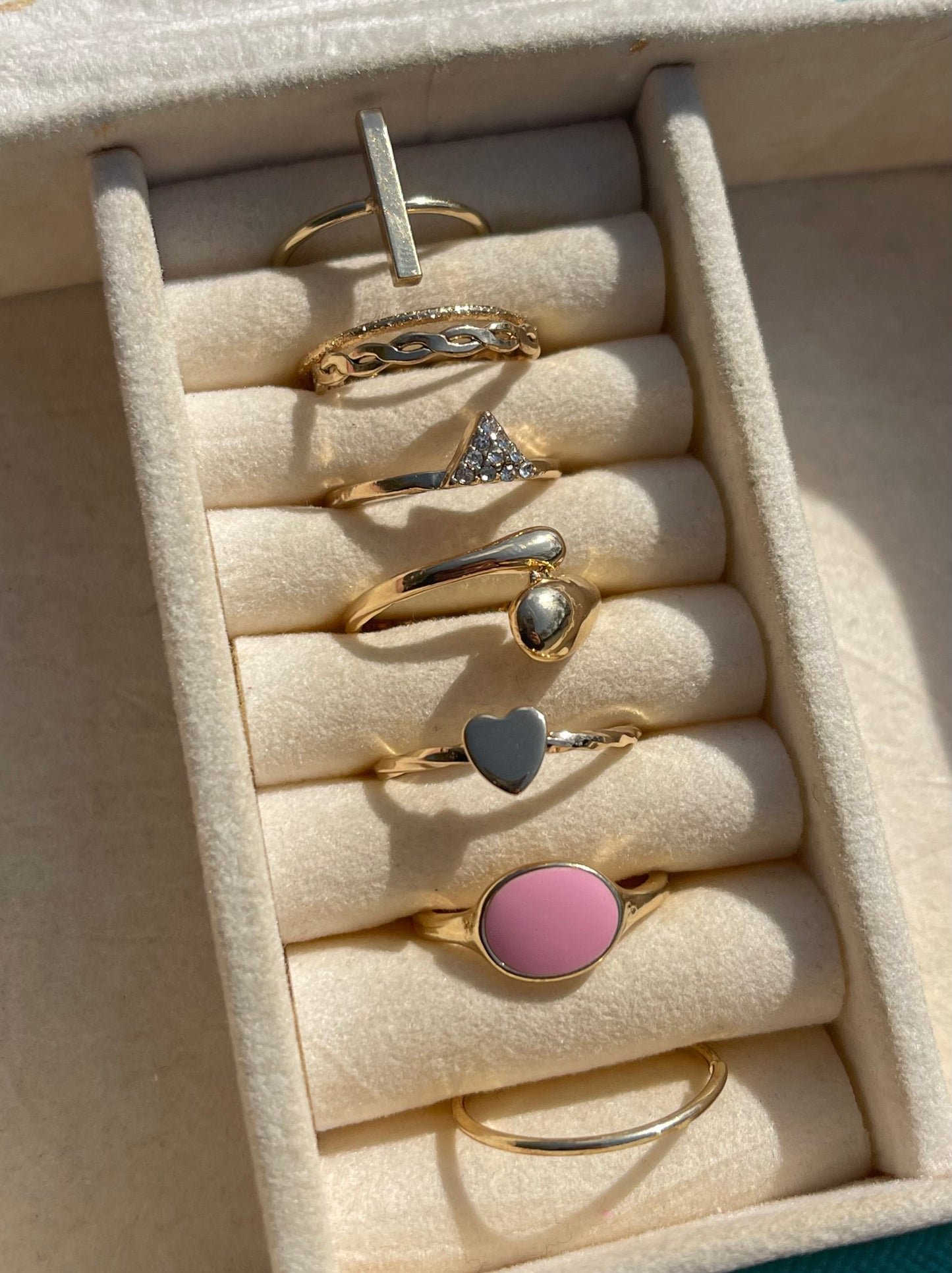 Dainty Heart Ring Set