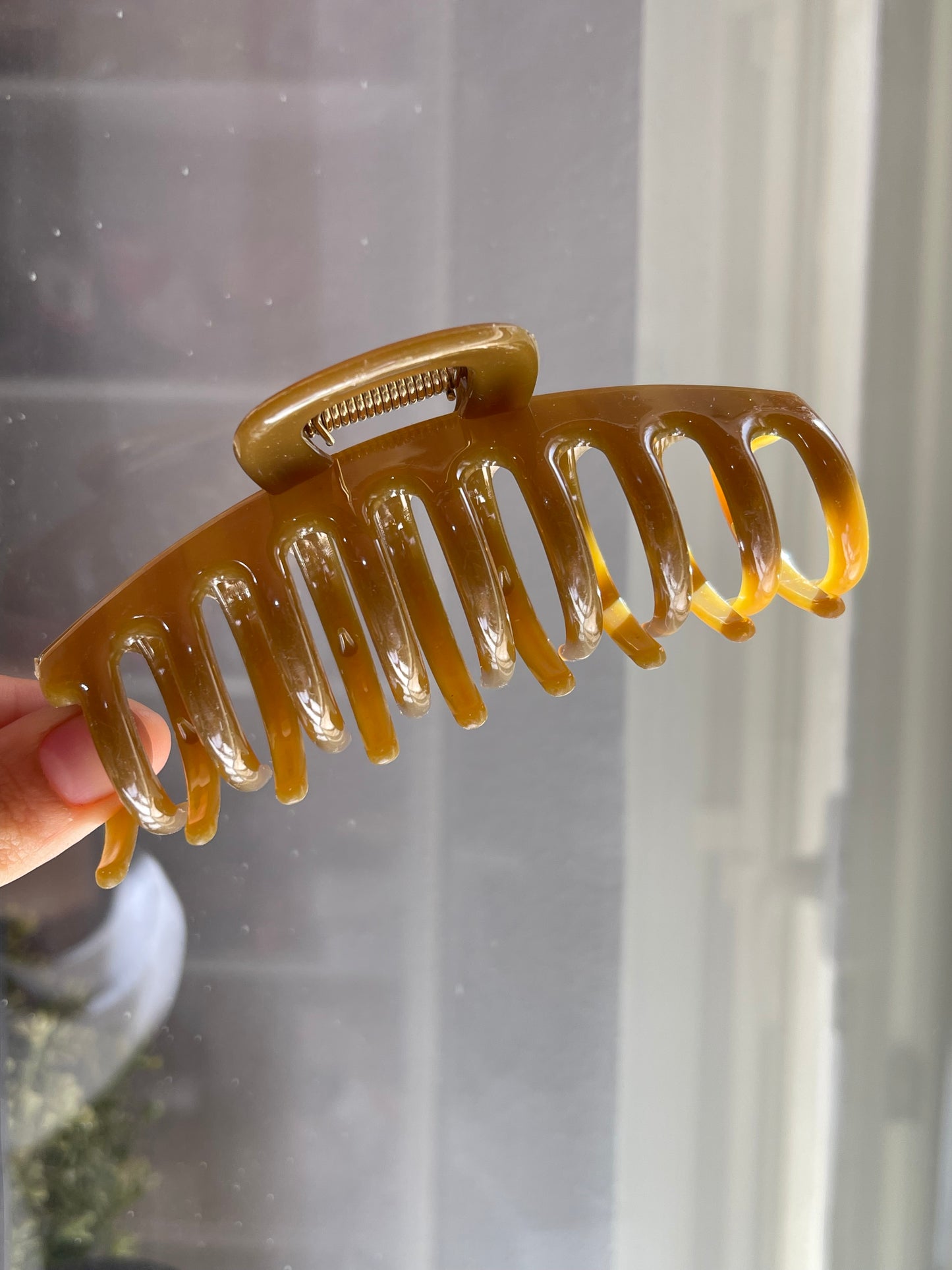Glossy Everyday Claw Clip