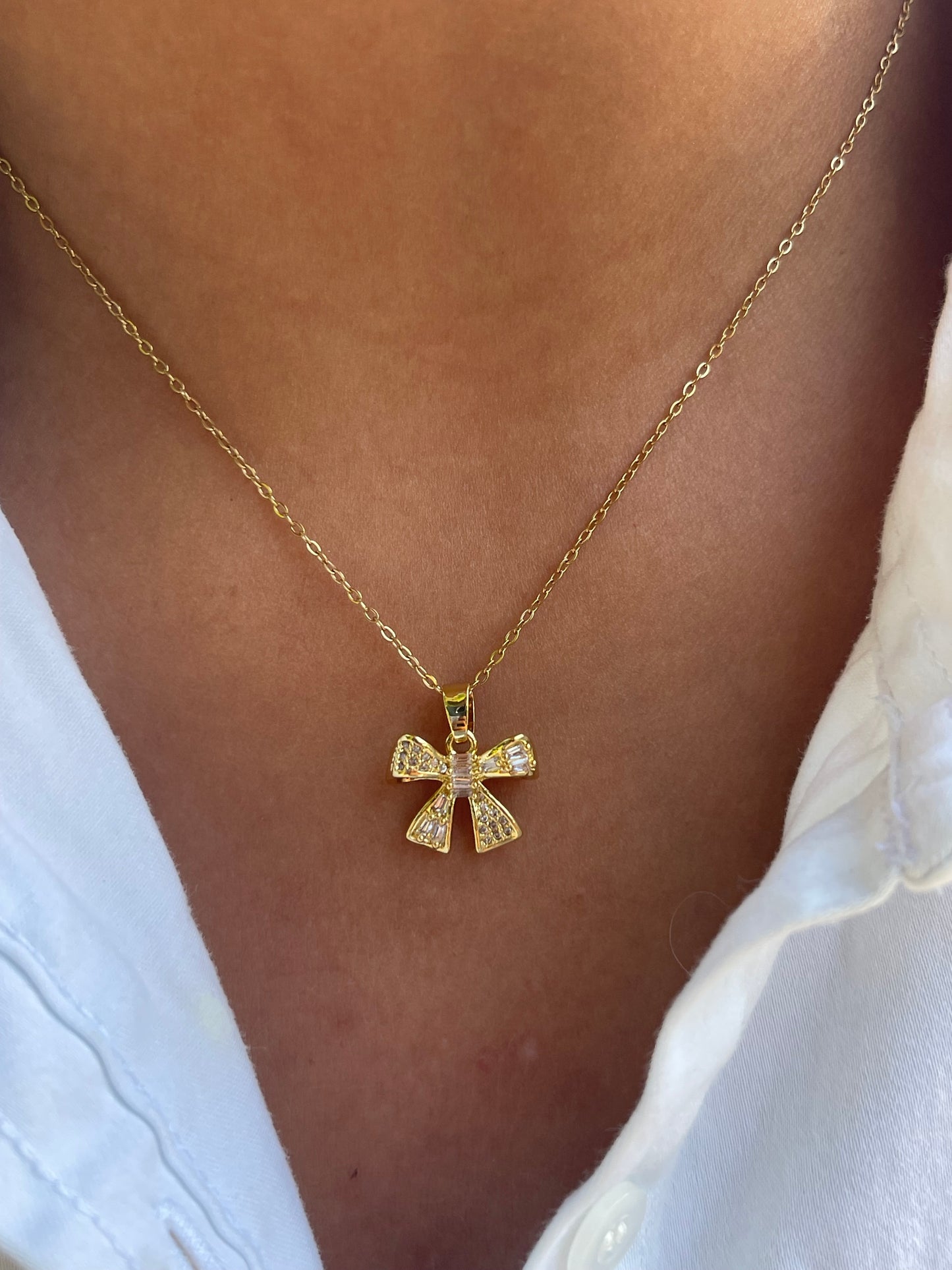 Crystal Bowtie Necklace (Stainless Steel)