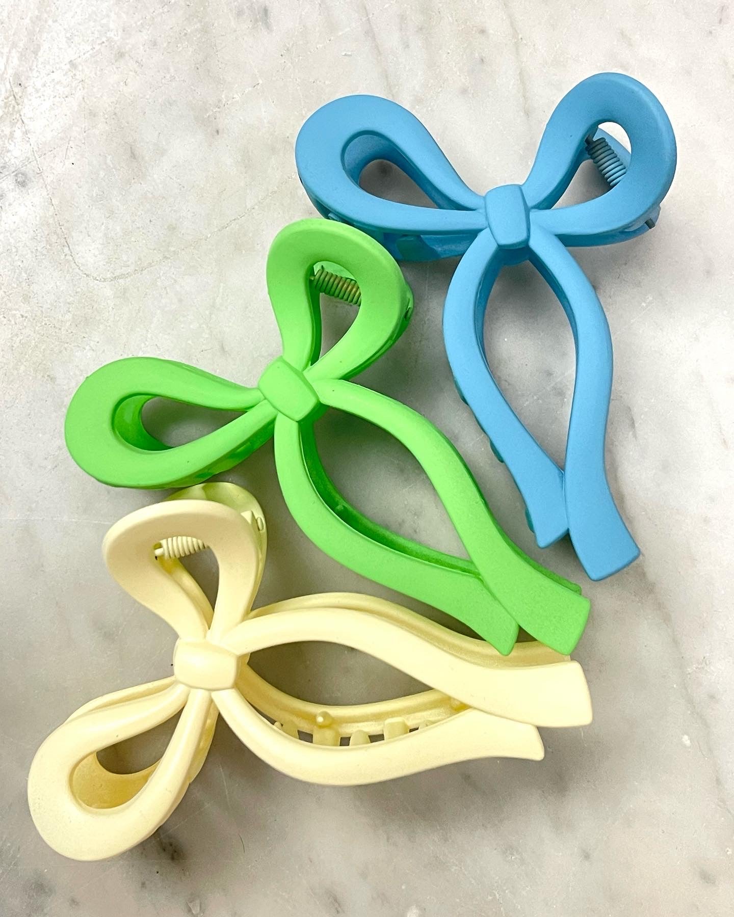 Perfect Bow Claw Clip