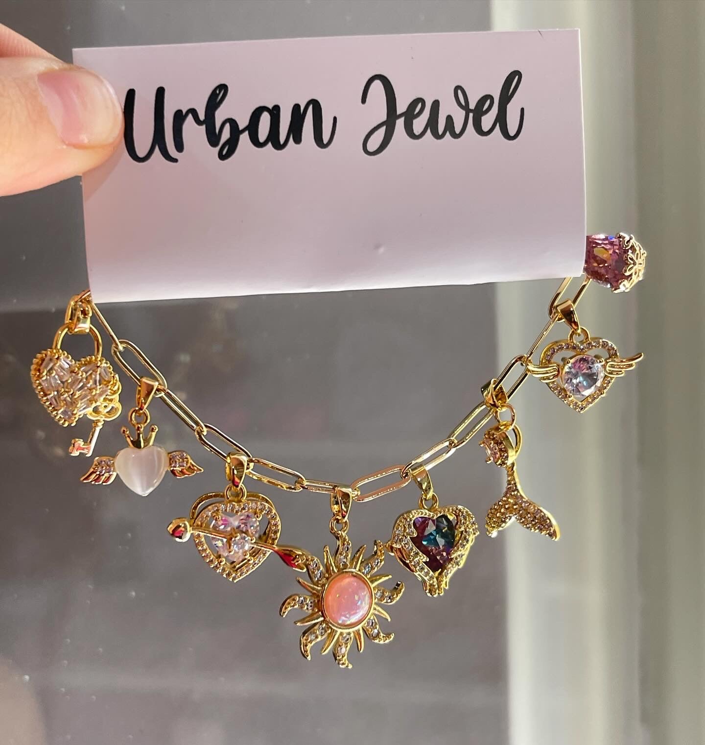 Crystal Hearts Charm💗✨
