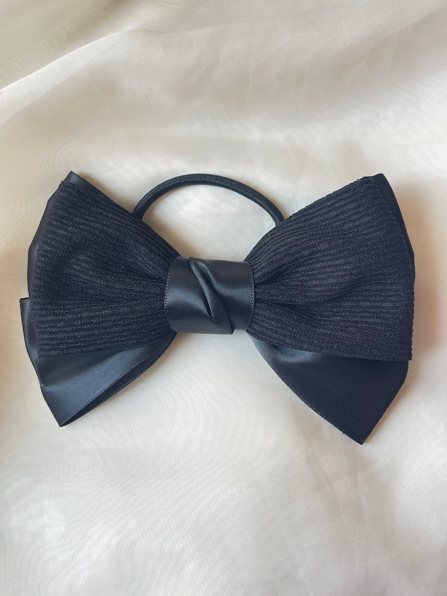 It-Girl Bow Tie-Hairband
