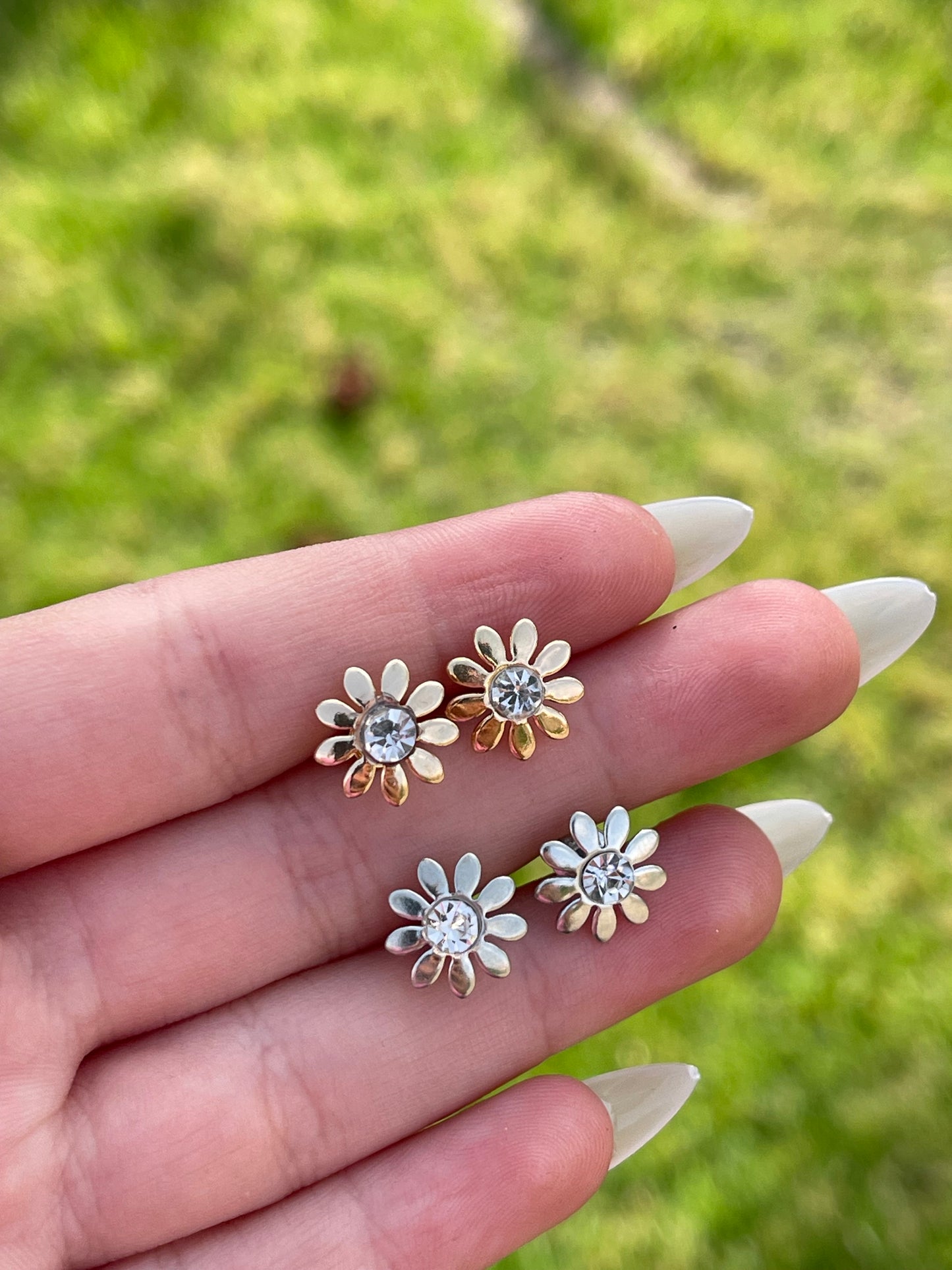 Mini Crystal Flowers Earrings