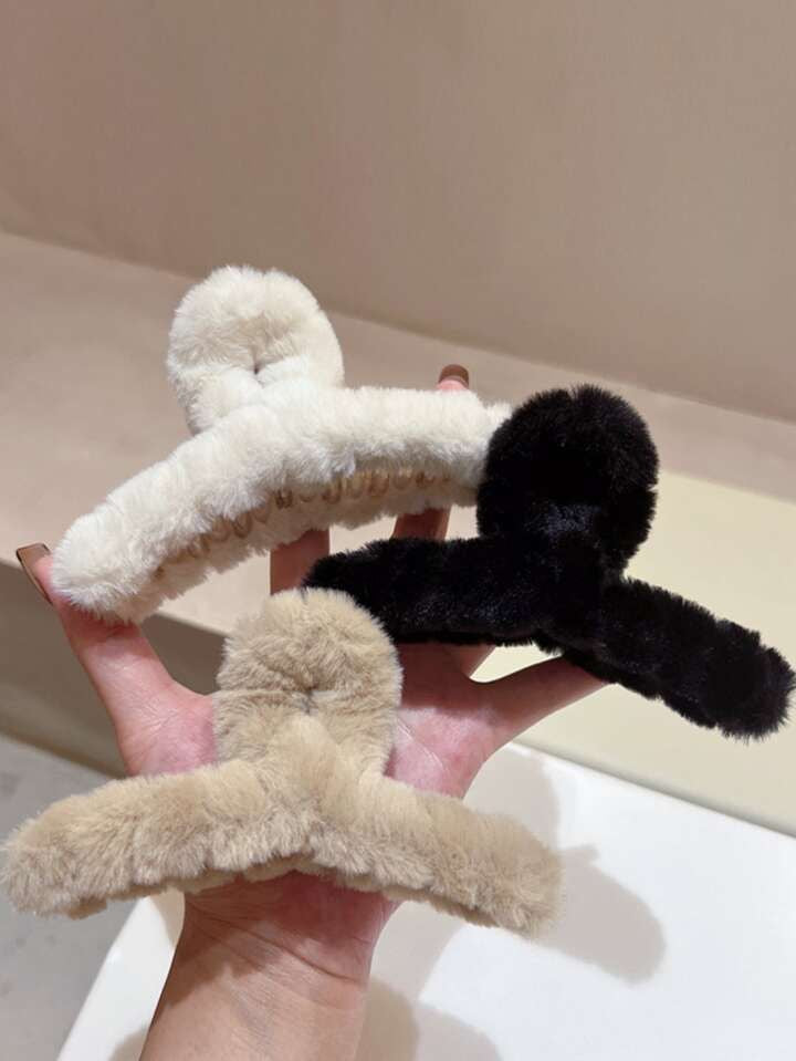 Furry Everyday Claw Clip