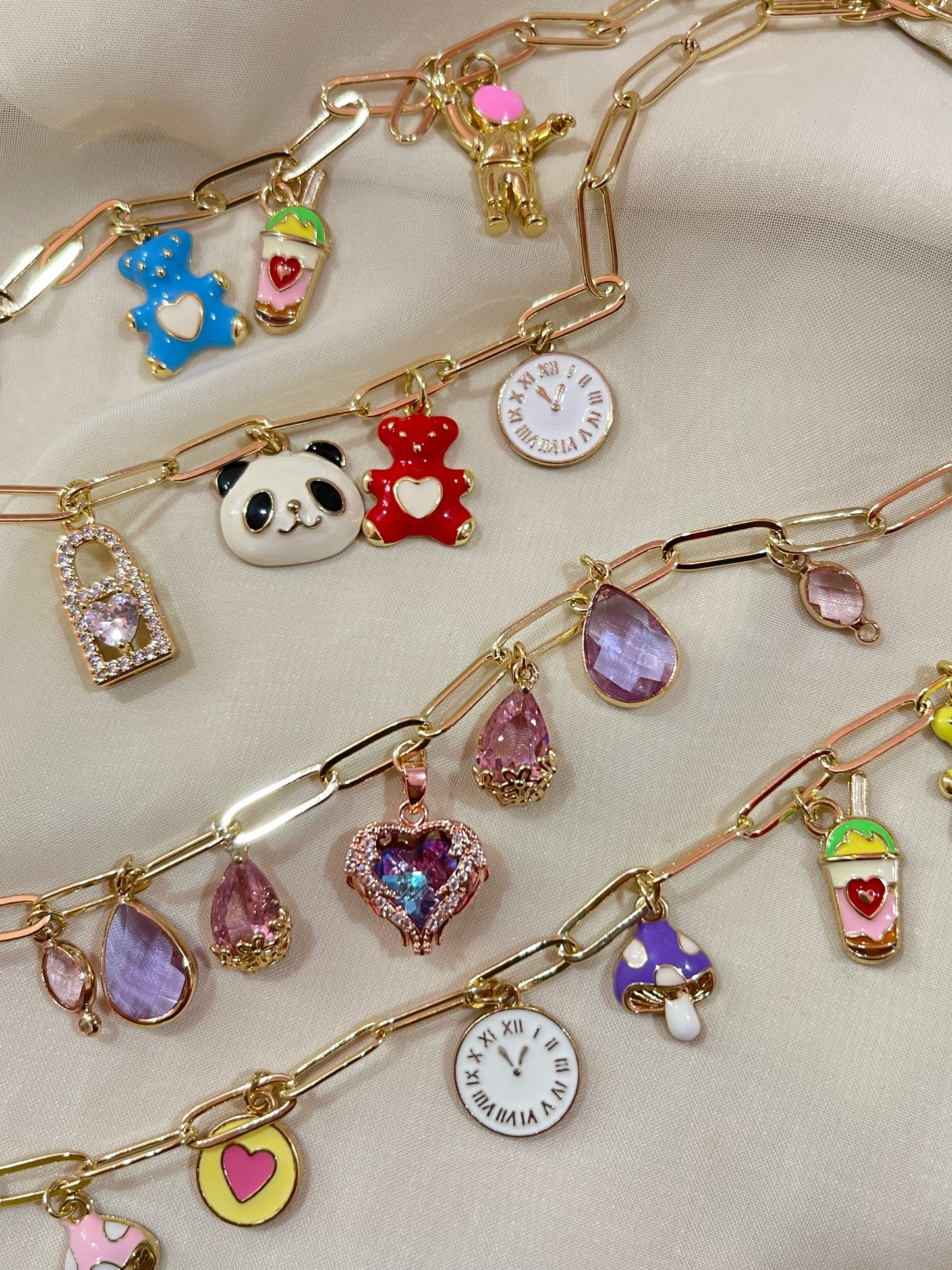 Crystal Hearts Charm💗✨