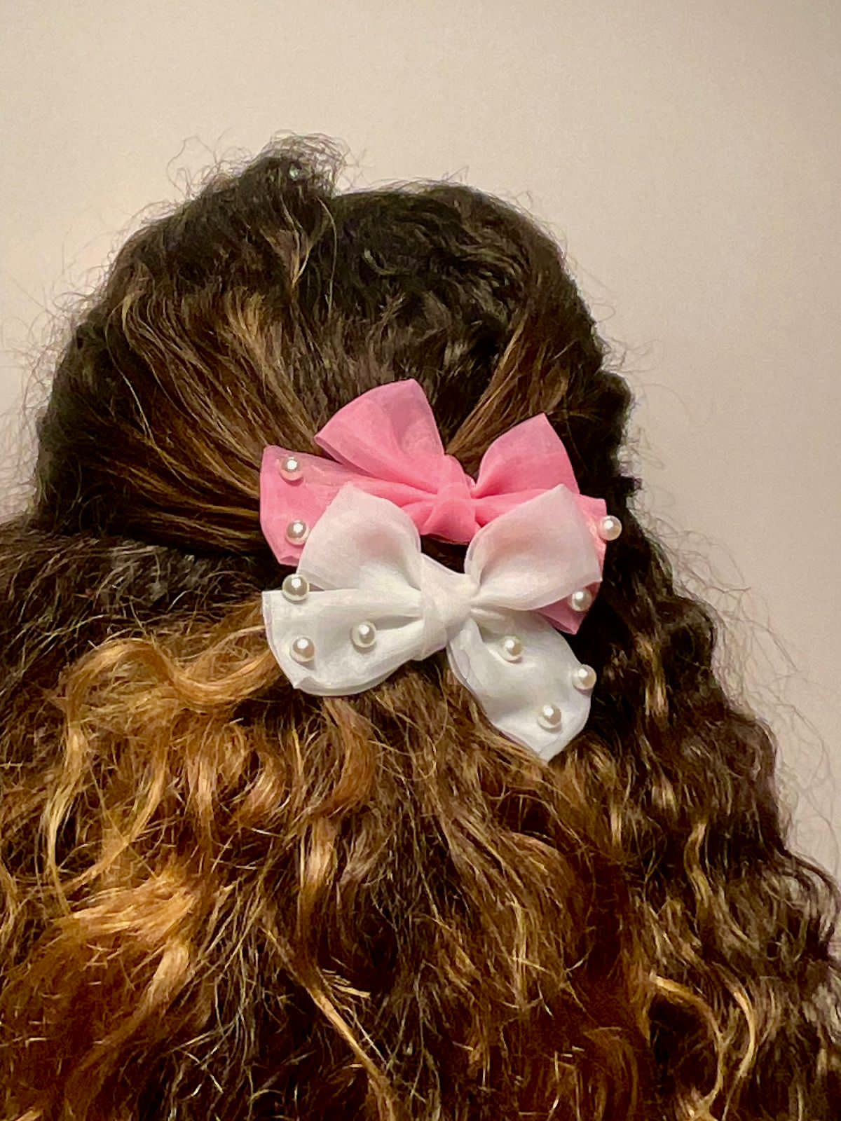 Pearl Mini Bow Tie-Hair Clip