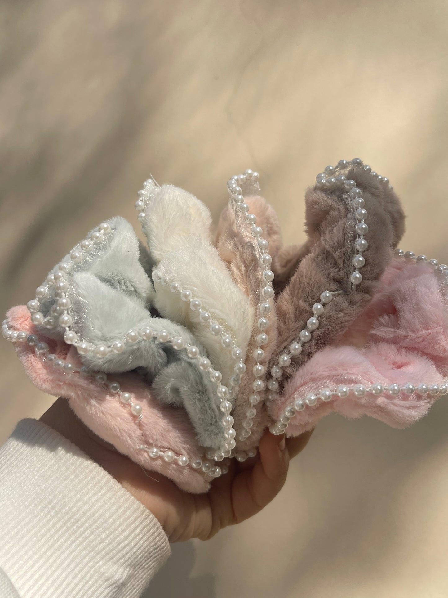 Velvet Pearl Hair Tie