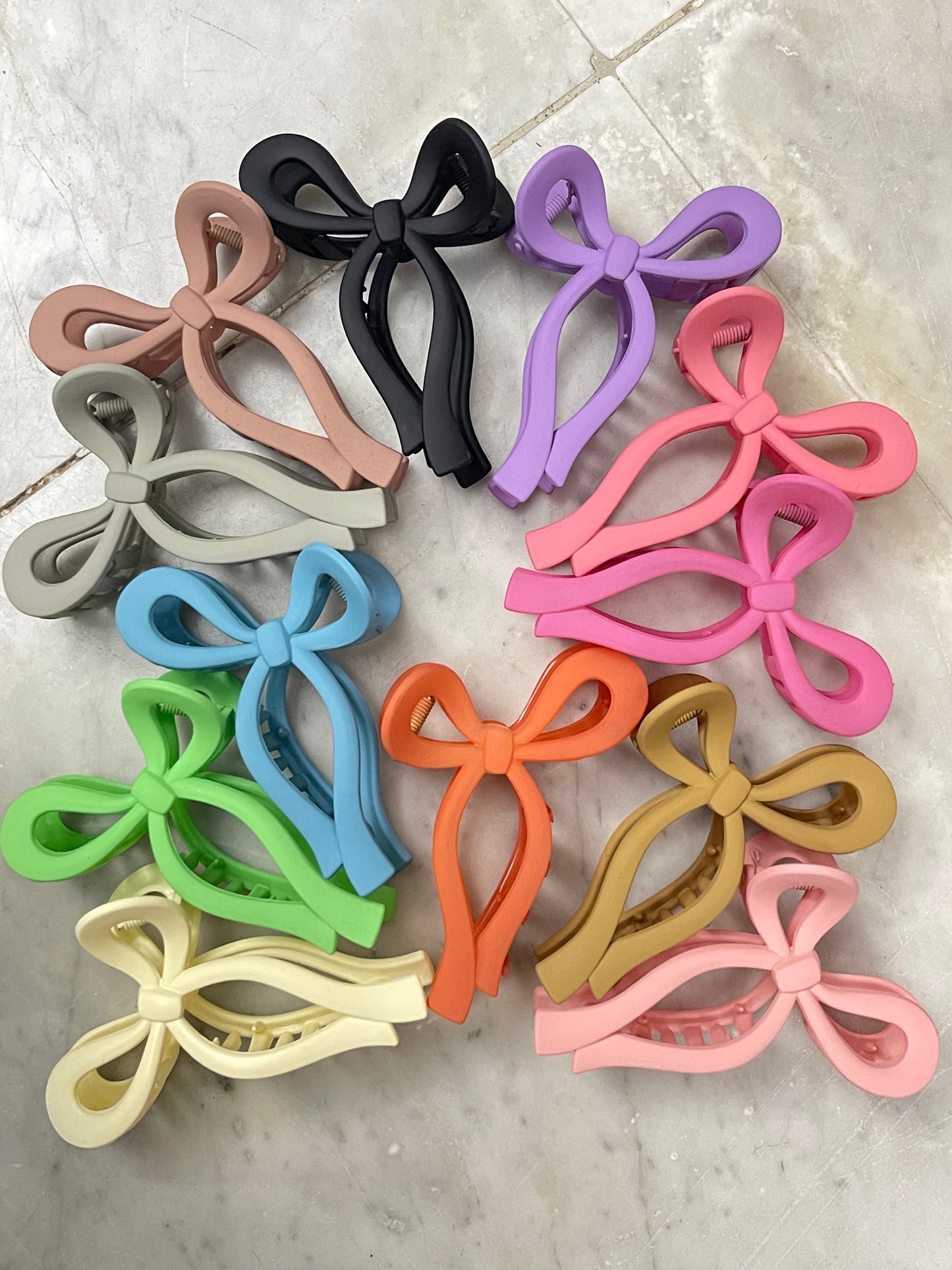 Perfect Bow Claw Clip