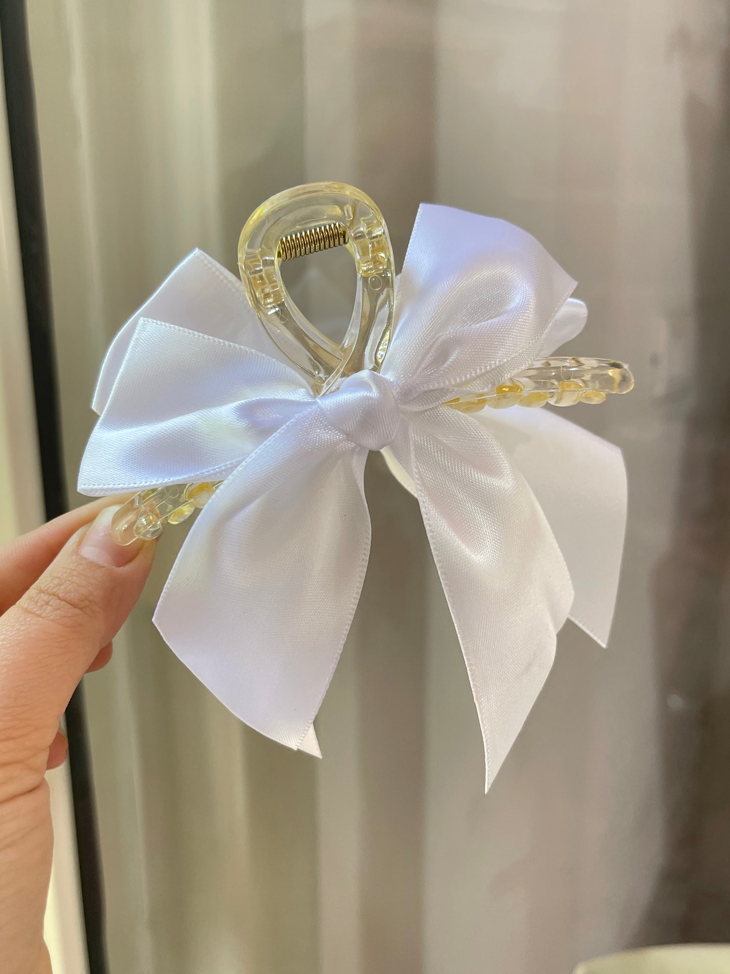 Pretty Bow Claw Clip