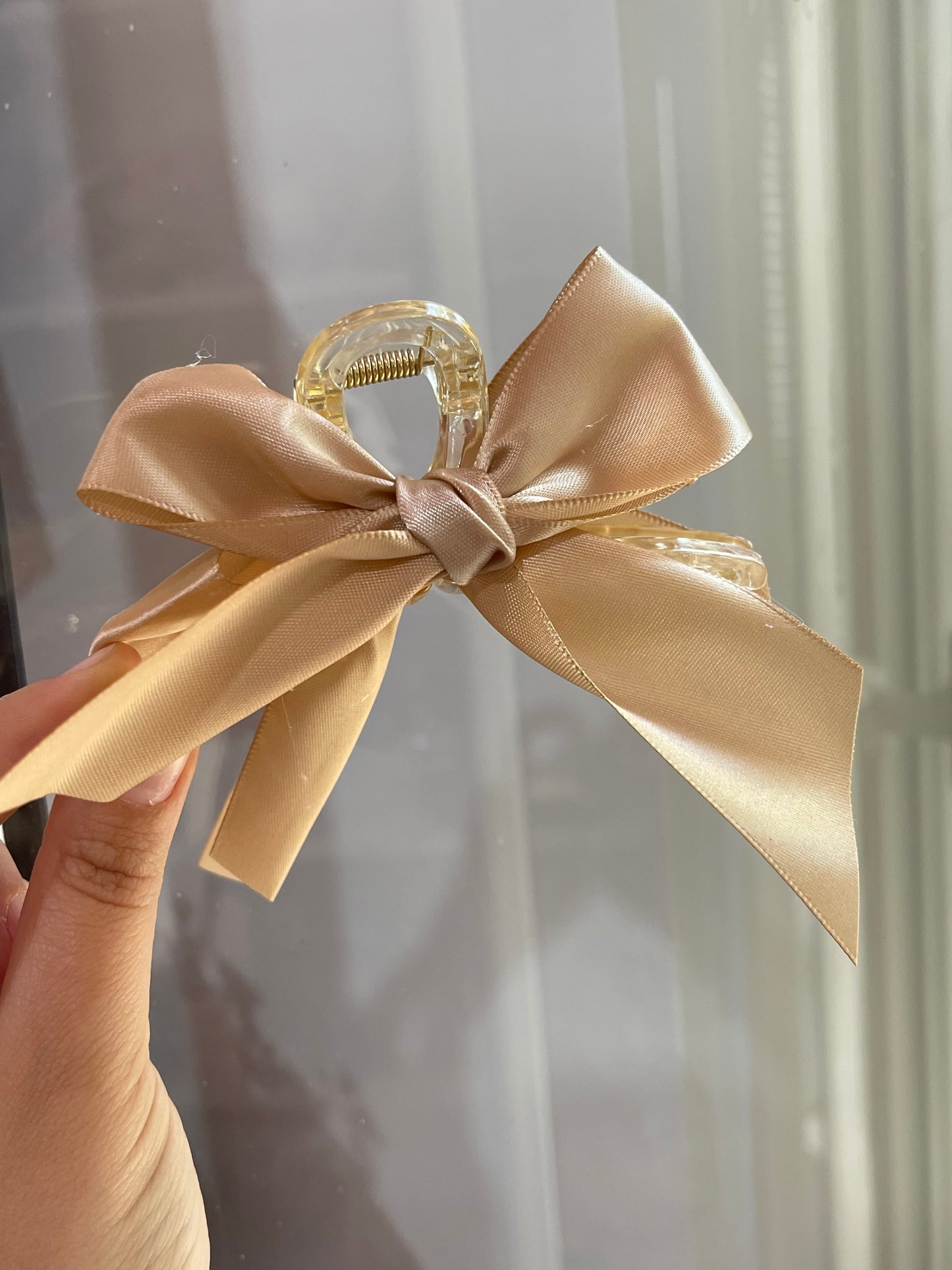 Pretty Bow Claw Clip