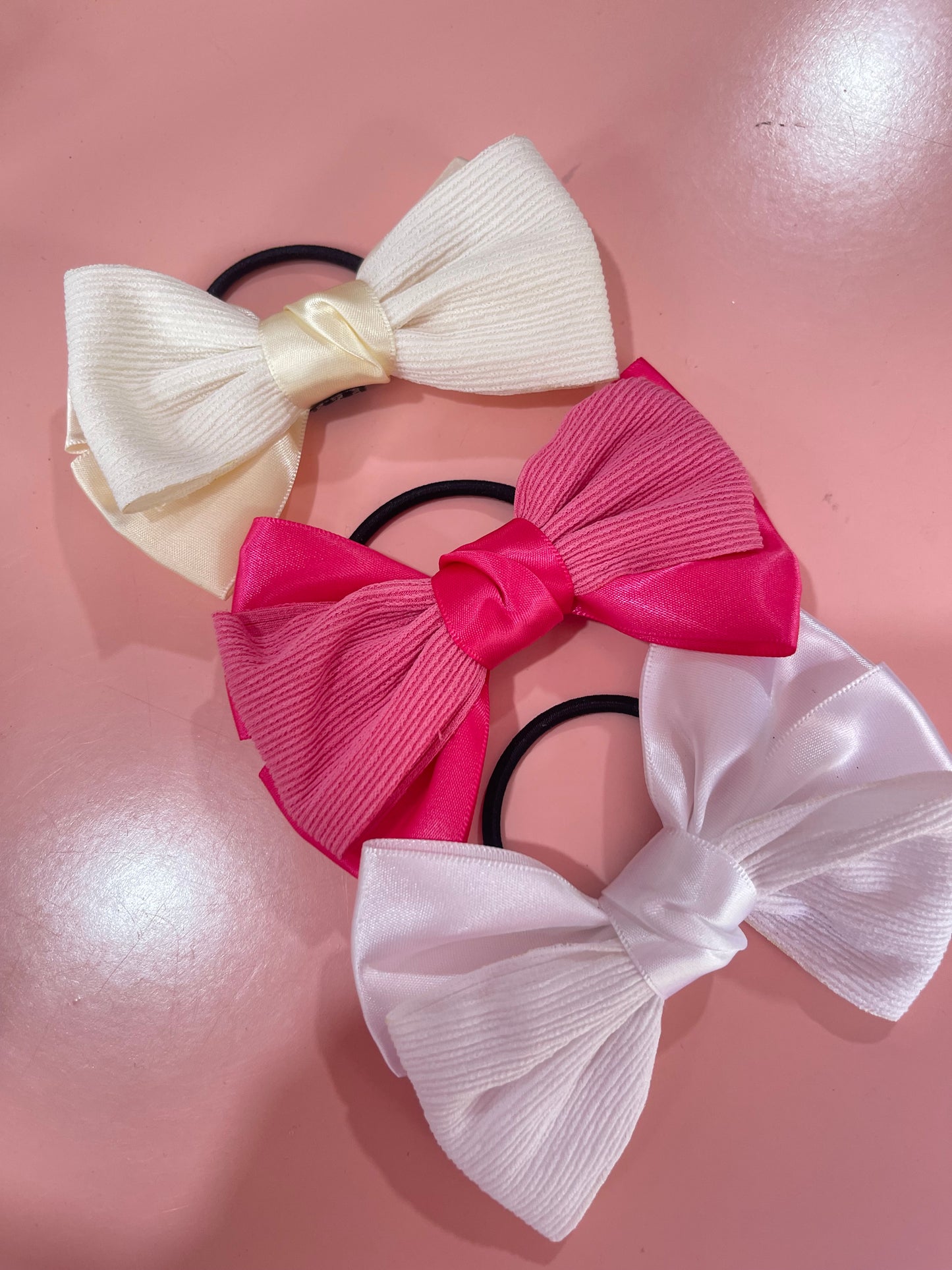 It-Girl Bow Tie-Hairband