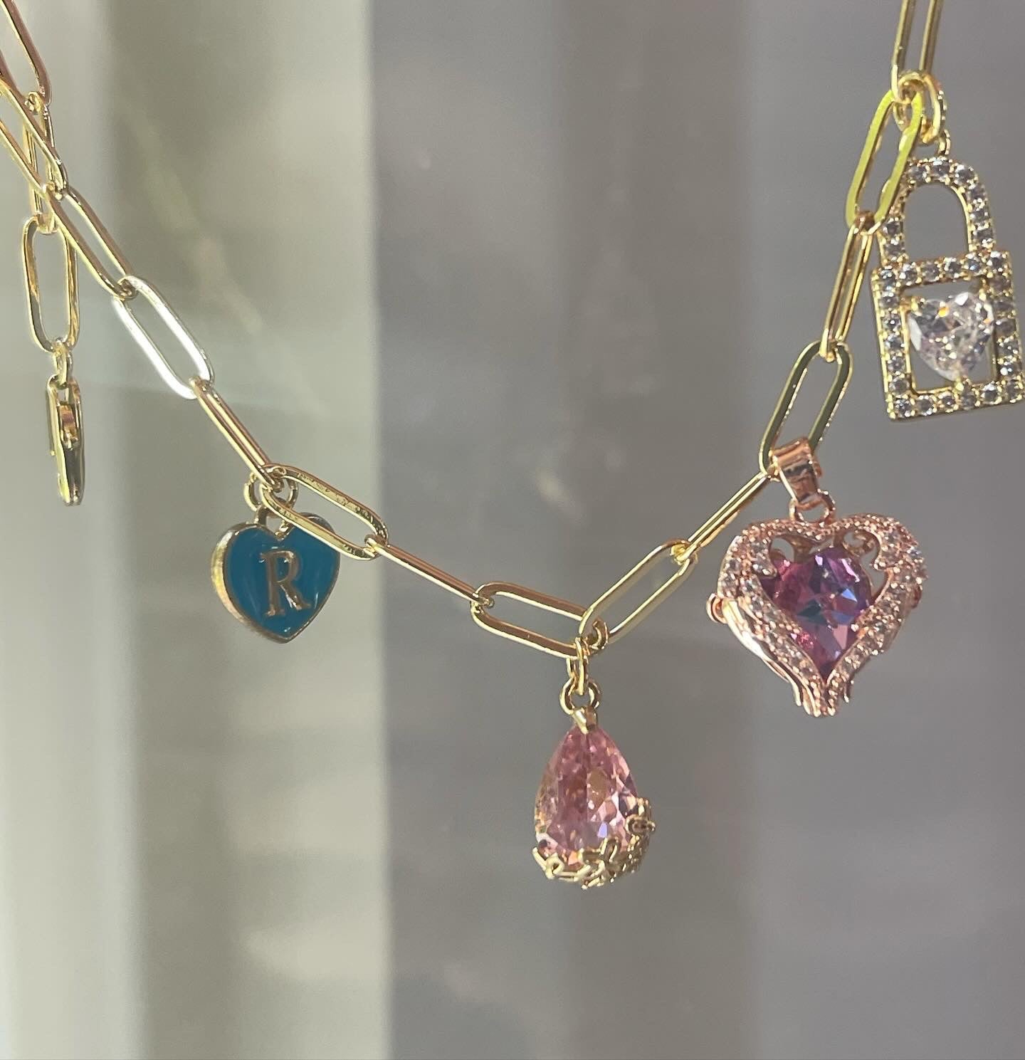 Crystal Hearts Charm💗✨