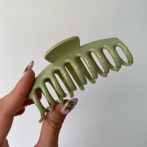 Glossy Everyday Claw Clip