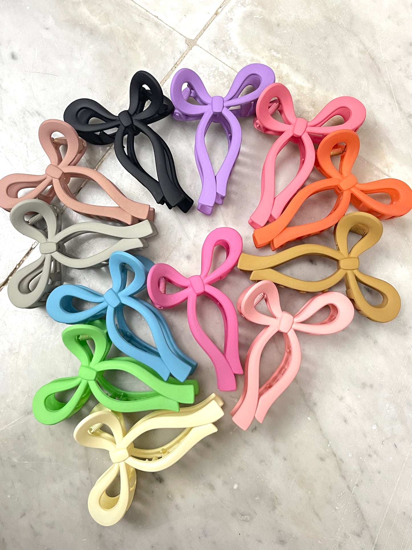 Perfect Bow Claw Clip