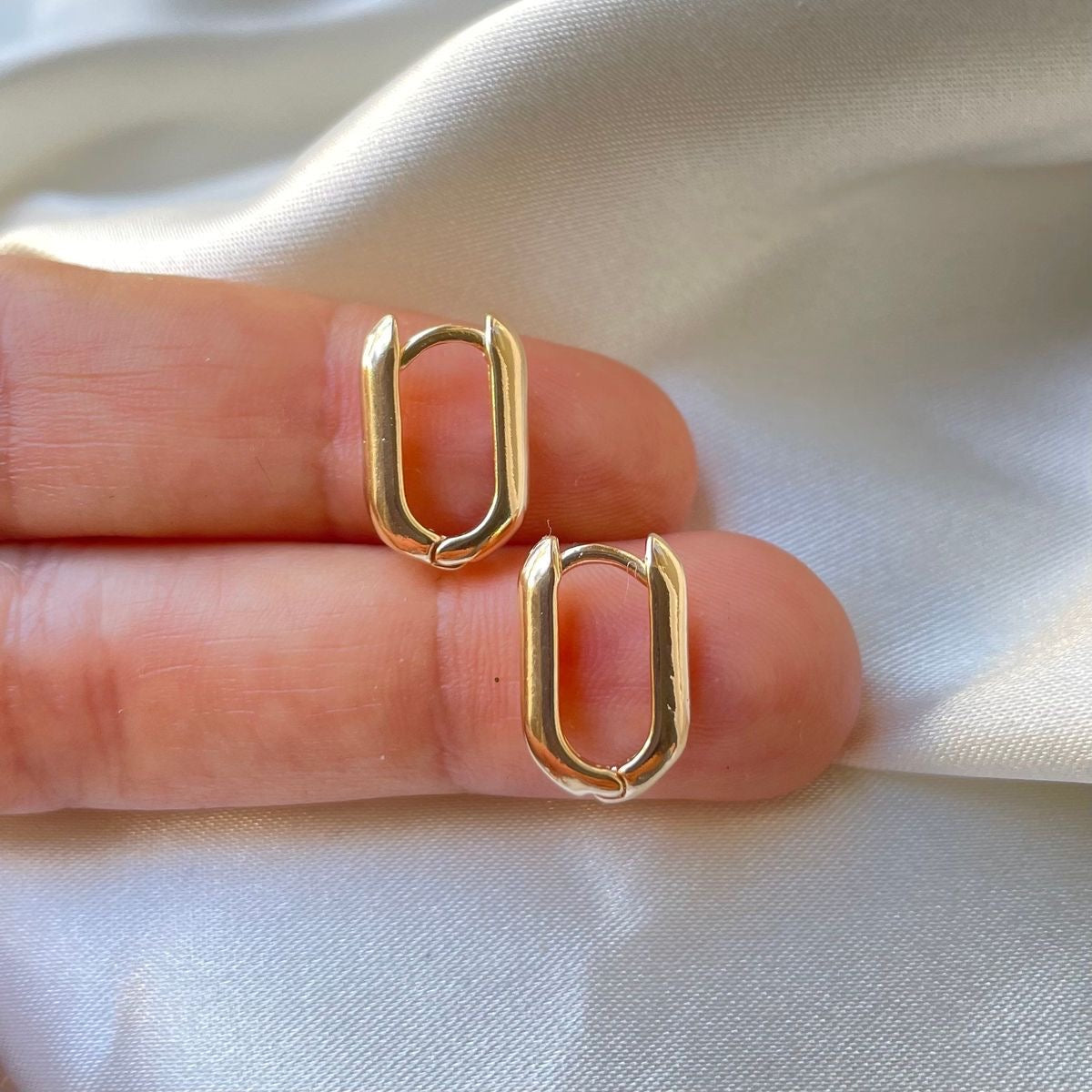 Dainty Square Hoops (Gold Plated)