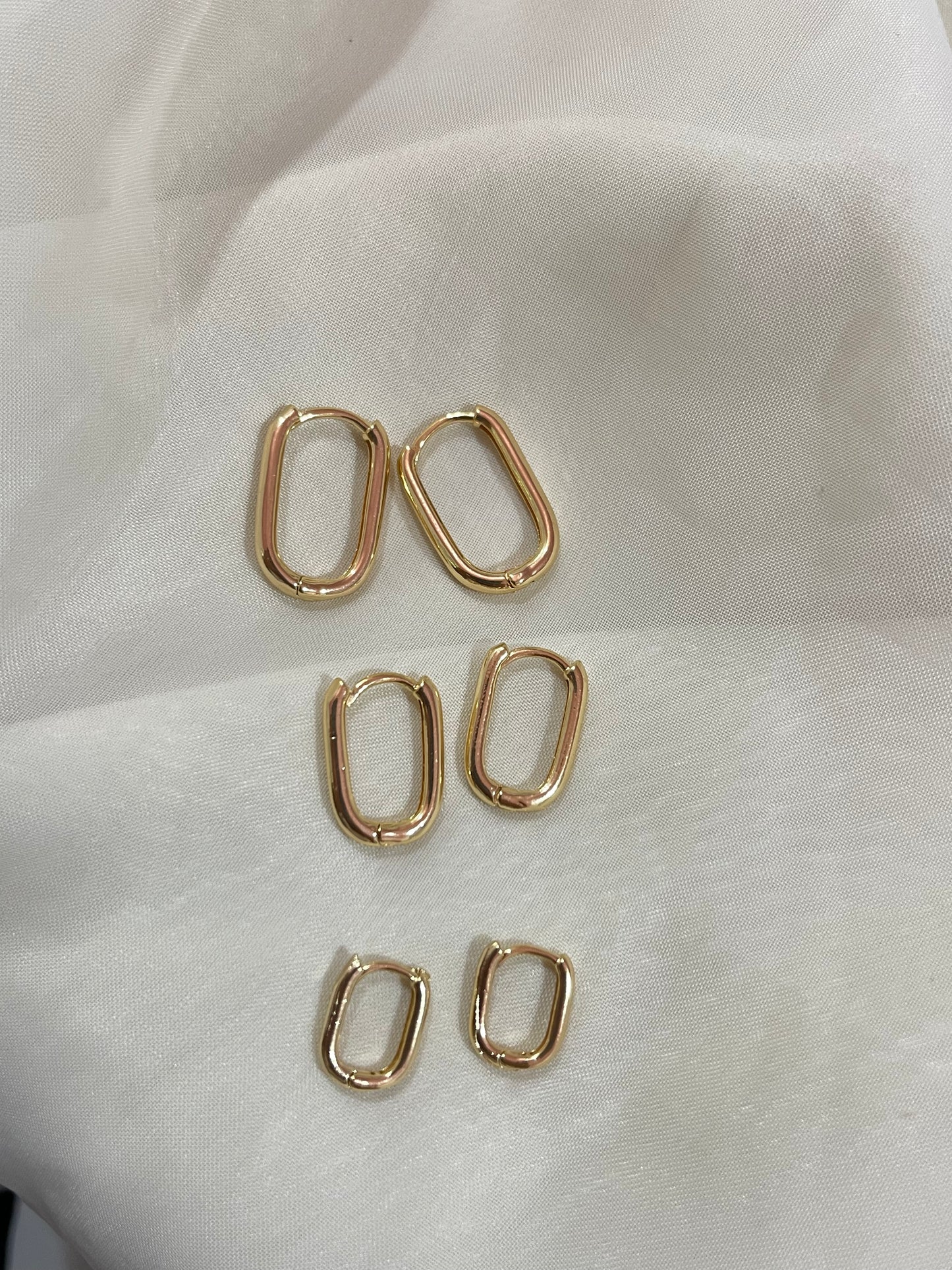 Dainty Square Hoops (Gold Plated)
