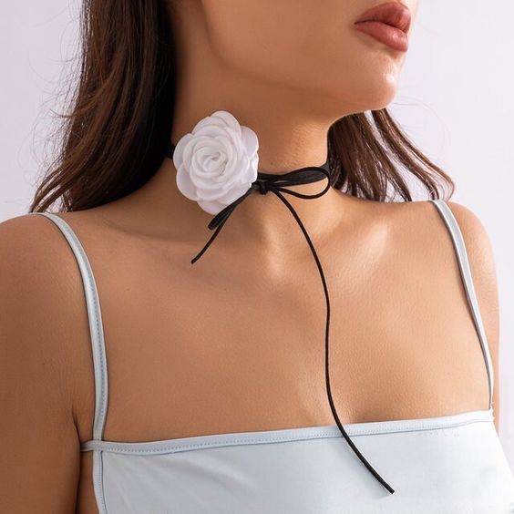 Rose Choker Necklace🌹✨