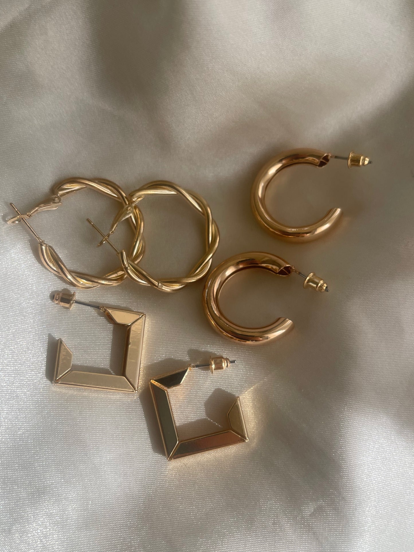Everyday Hoop Earrings