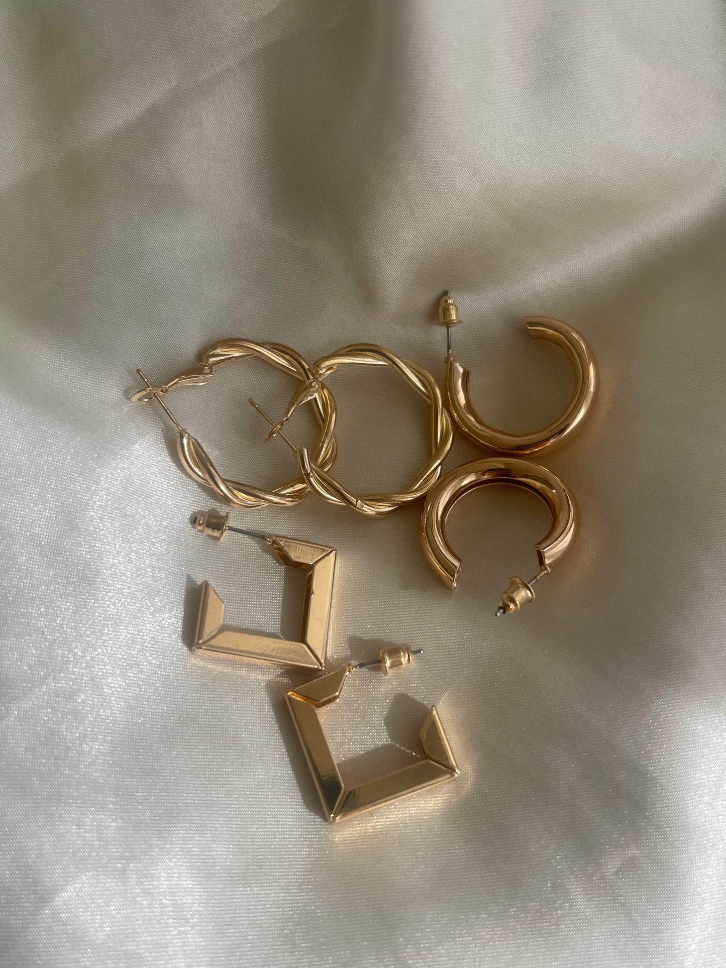 Everyday Hoop Earrings