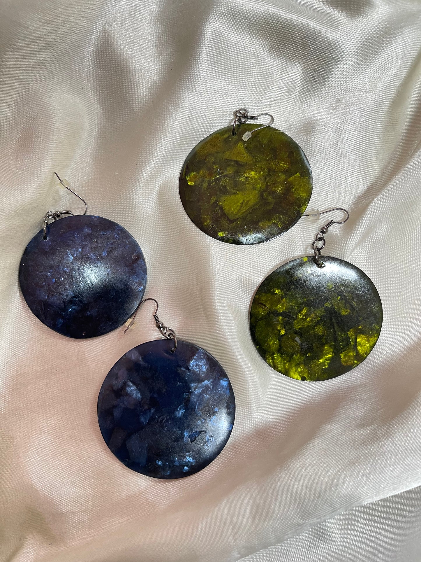 Moon-Like Dangles