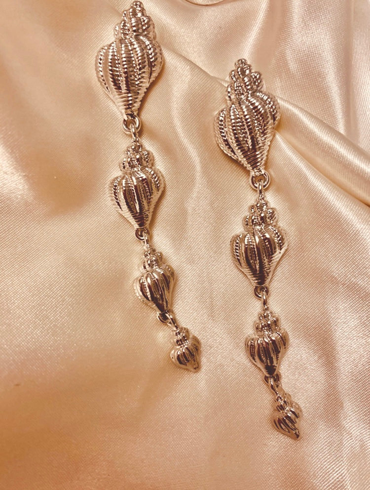Seashell Dangle Earrings