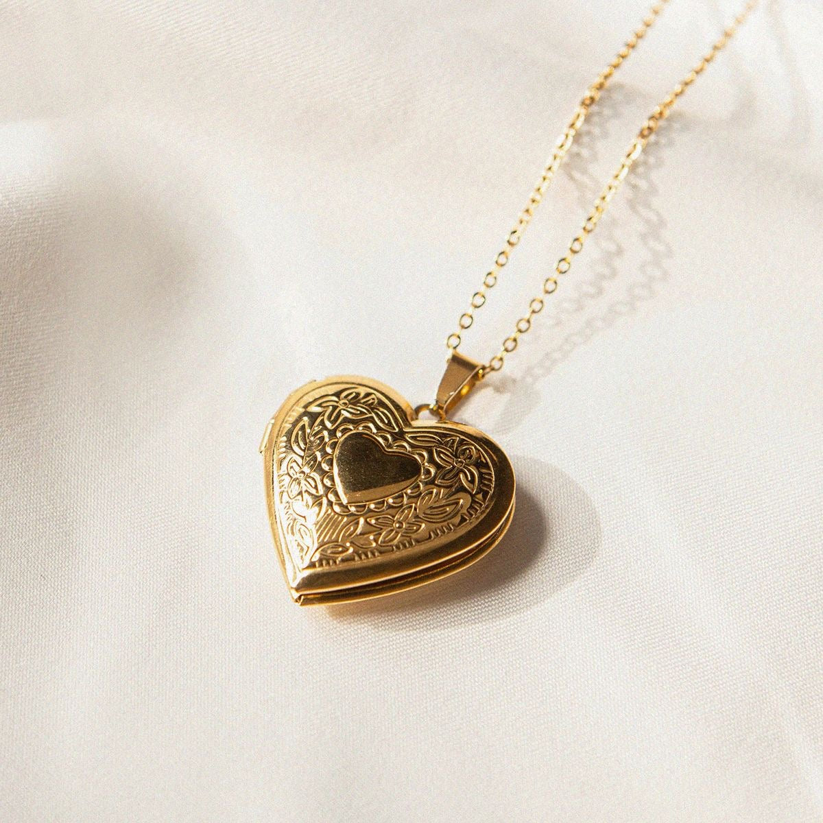 Heart Locket Necklace (Stainless Steel)