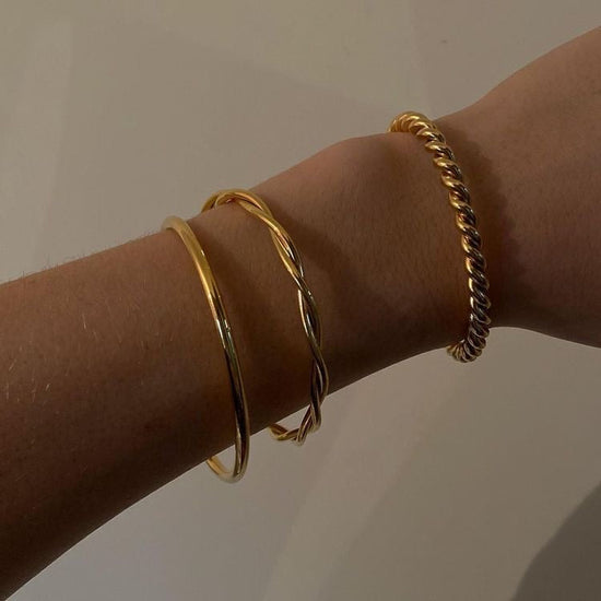 Thin Gold Bangle (stainless steel)