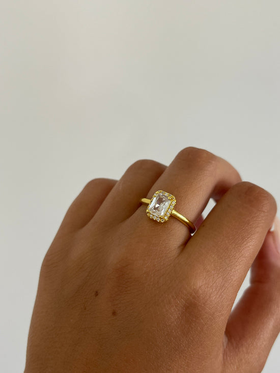 Iconic Crystal Gold Plated Ring 2.0