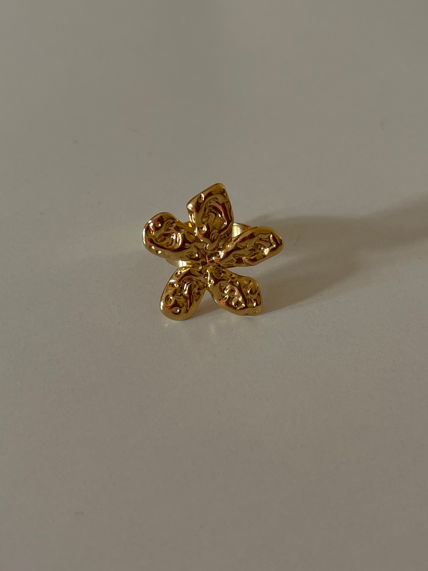 Iconic Flower Ring 2.0 (Gold Plated)