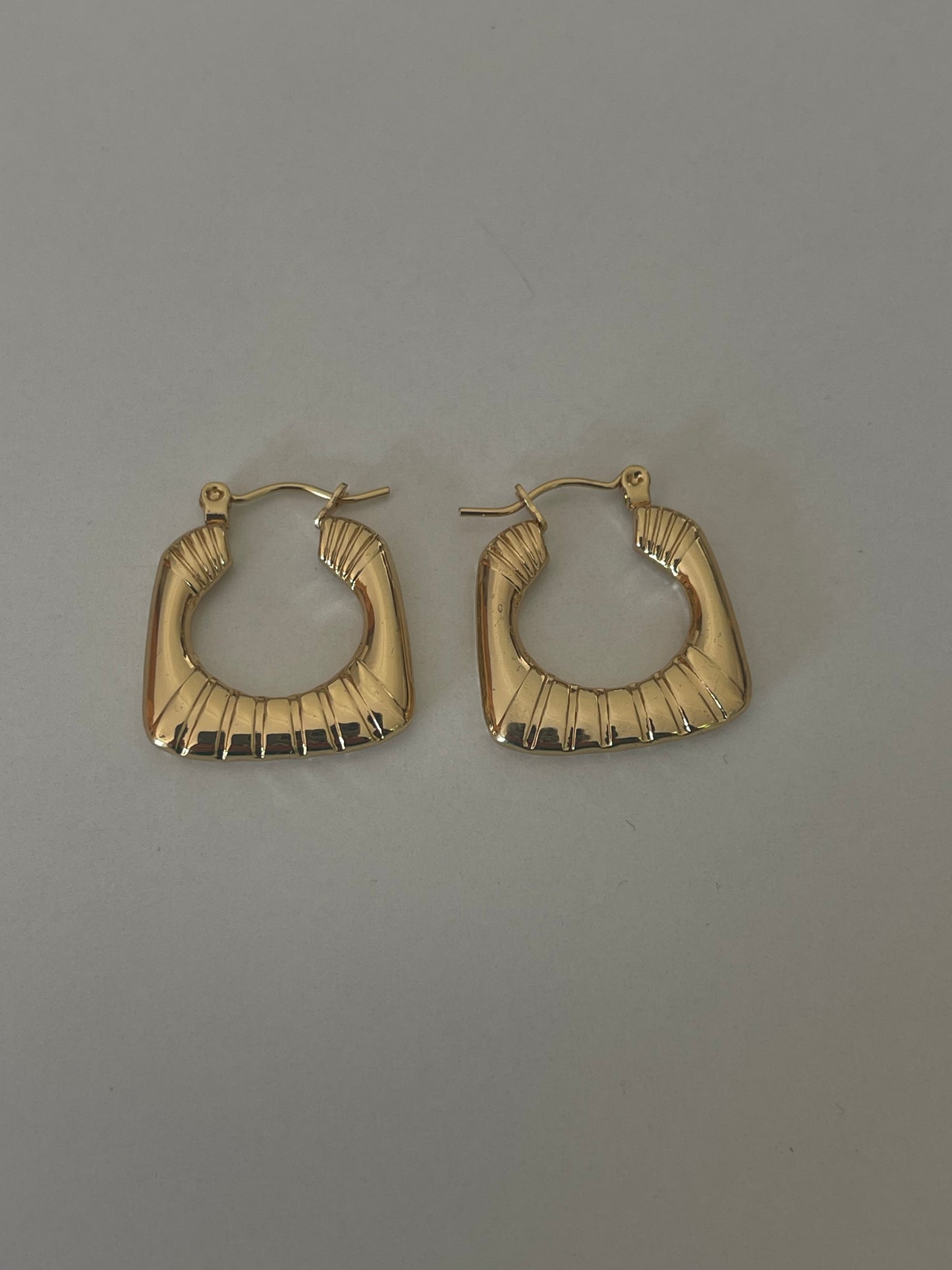 Mini Hoop Earrings 2.0 - Gold Plated