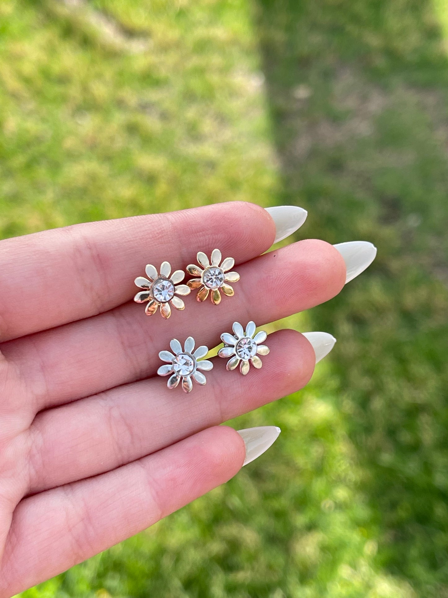 Mini Crystal Flowers Earrings