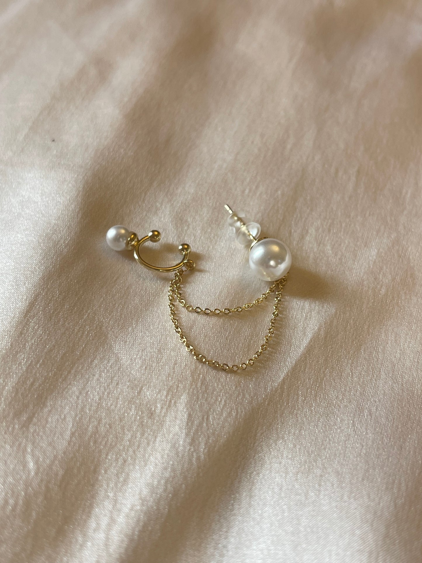 Connected Pearl Dangle Earrings