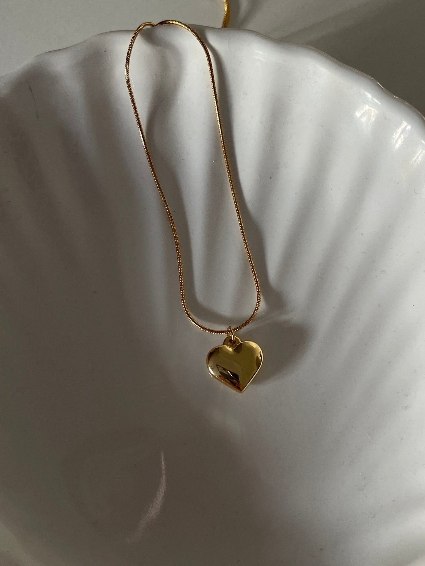 Minimal Heart Necklace (Stainless Steel)