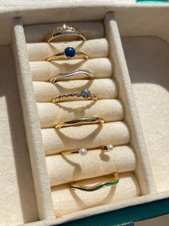 The Dainty Ring Set