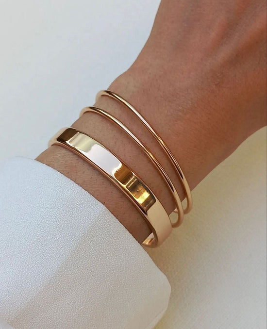 Thin Gold Bangle (stainless steel)